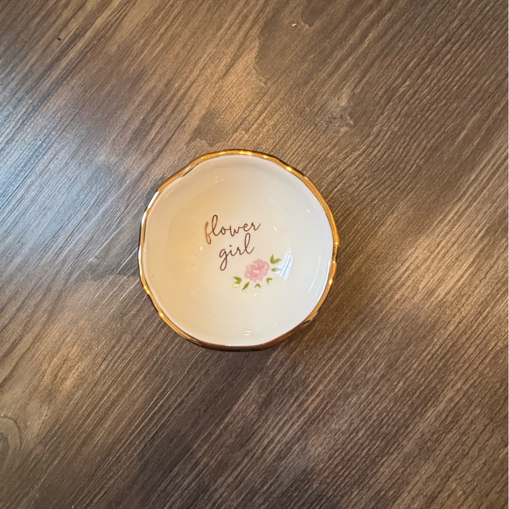 David's Bridal Gold and Cream Jewelry Dish